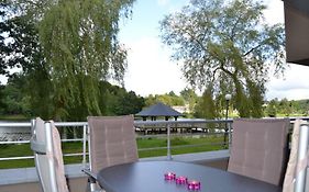 La Terrasse Du Lac